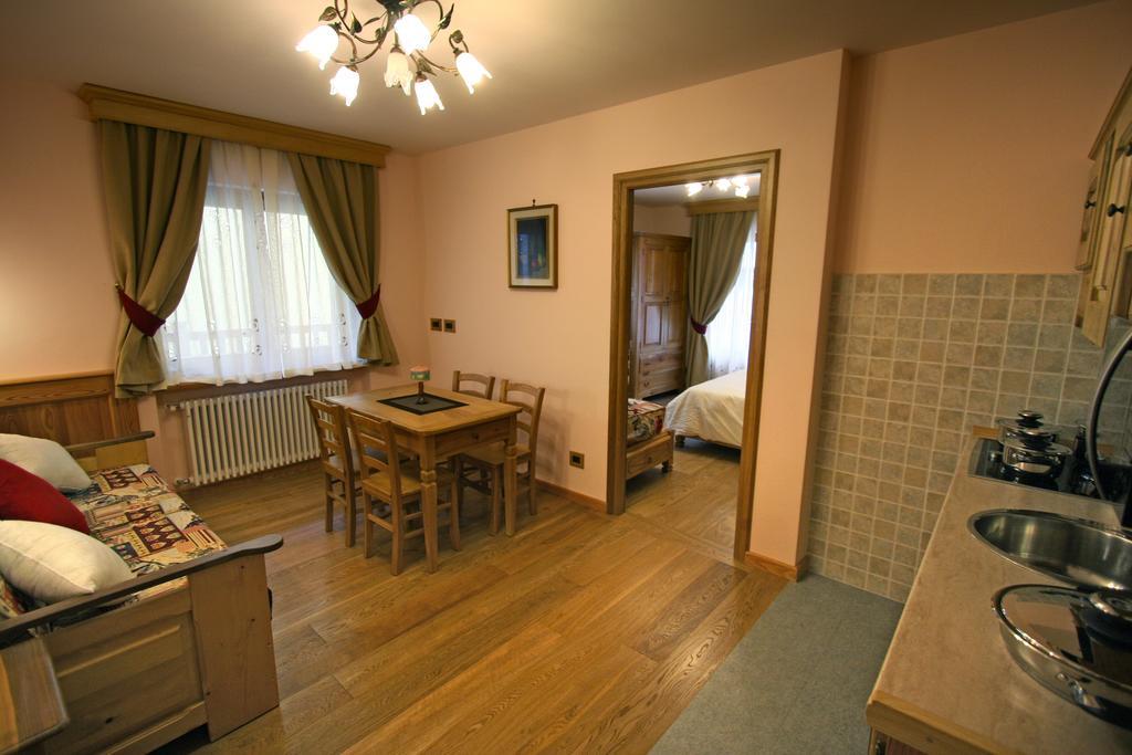 Villa Giuditta Residence Gaby Δωμάτιο φωτογραφία
