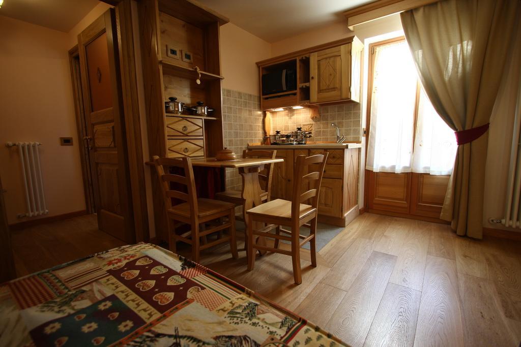 Villa Giuditta Residence Gaby Δωμάτιο φωτογραφία